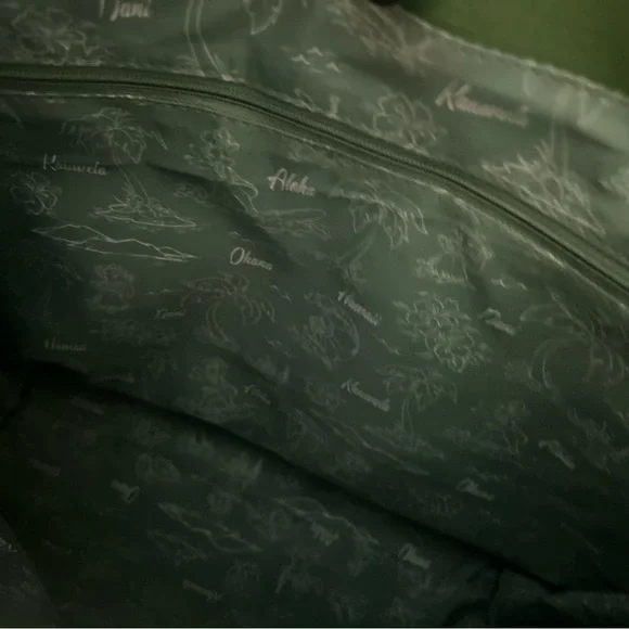 Loungefly Disney Lilo & Stitch Beach Scenes Allover Print Canvas Tote Bag NWT - Picture 8 of 9